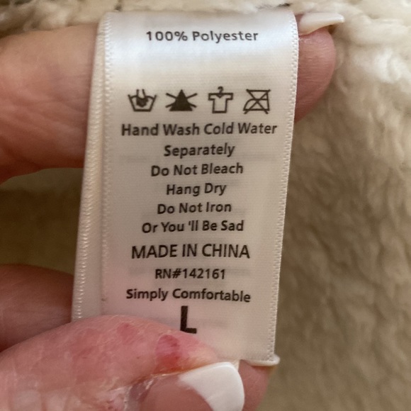 Lularoe Marlow Faux Shearling Vest - Picture 3 of 3